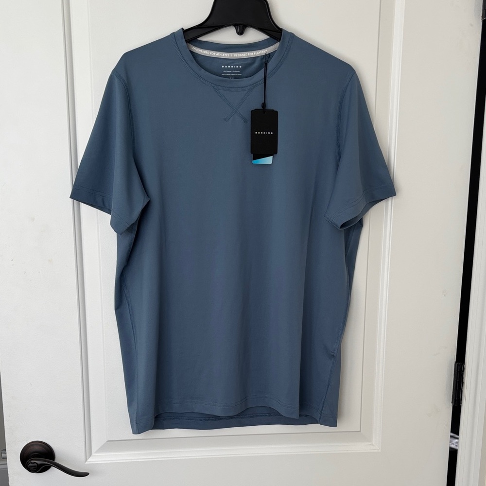 NEW Dunning Quest Ventilated Performance Tee Size Medium